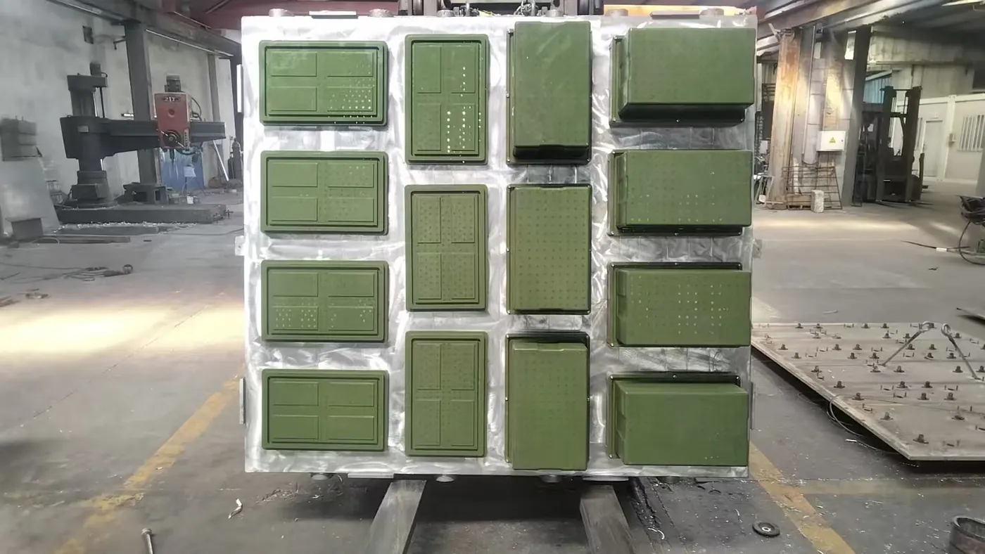 Multi-cavity EPS mold for box-shaped foam parts